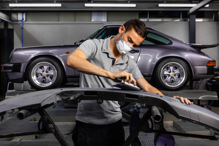 Agence Photo Brunet-Monié - Carrosserie au centre Porsche de Nantes