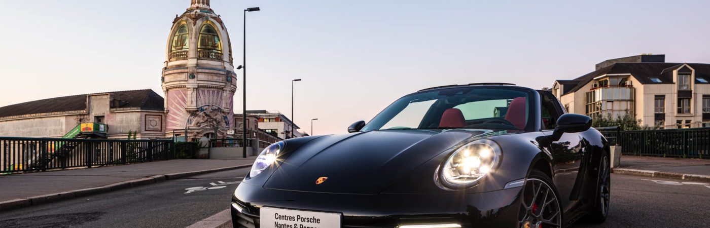 Porsche en Ville - Nantes - 911 devant la Tour LU